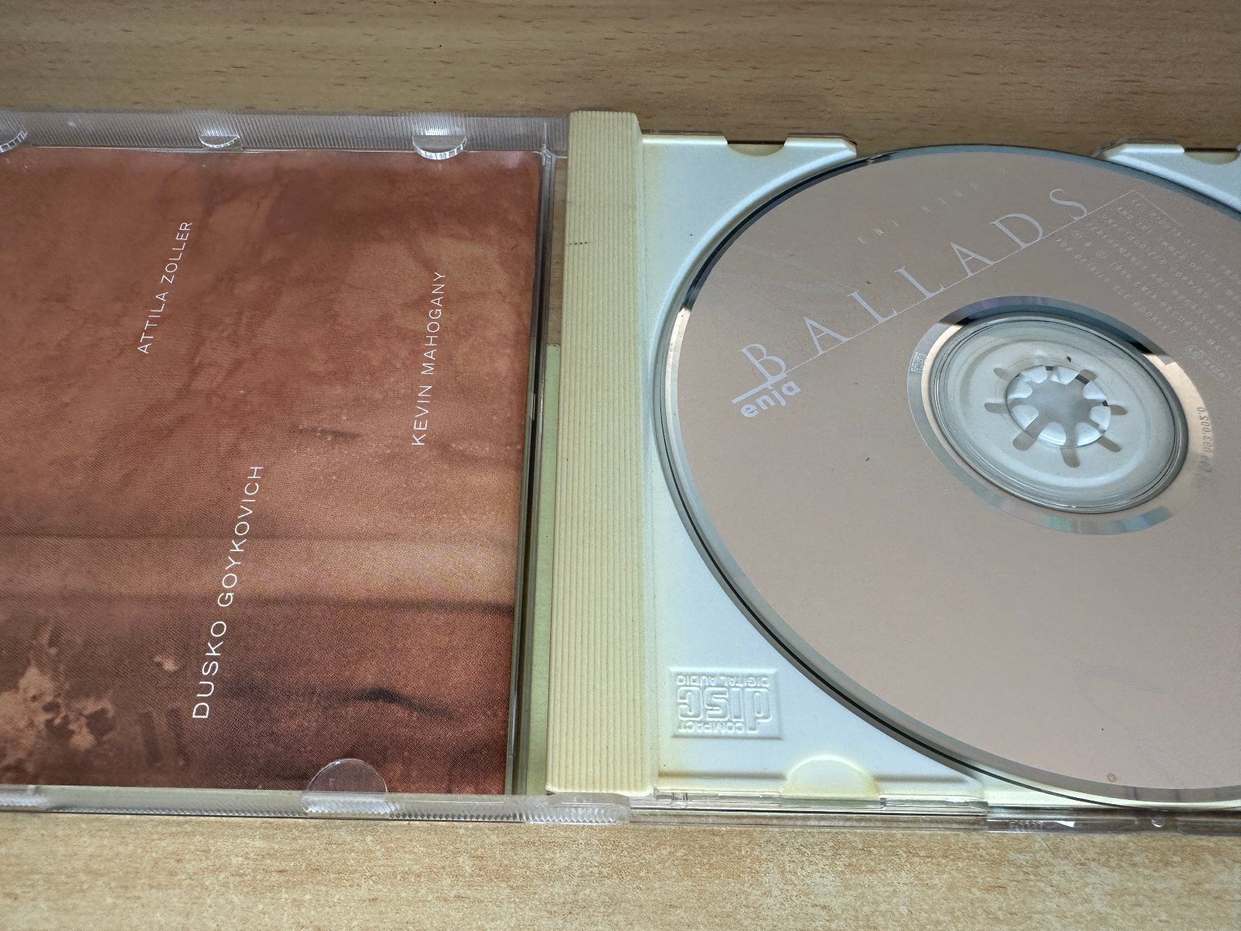 CD: J0 Various – Ballads – Usato da Rikon im Tösstal venduto da Alpenmutz 2