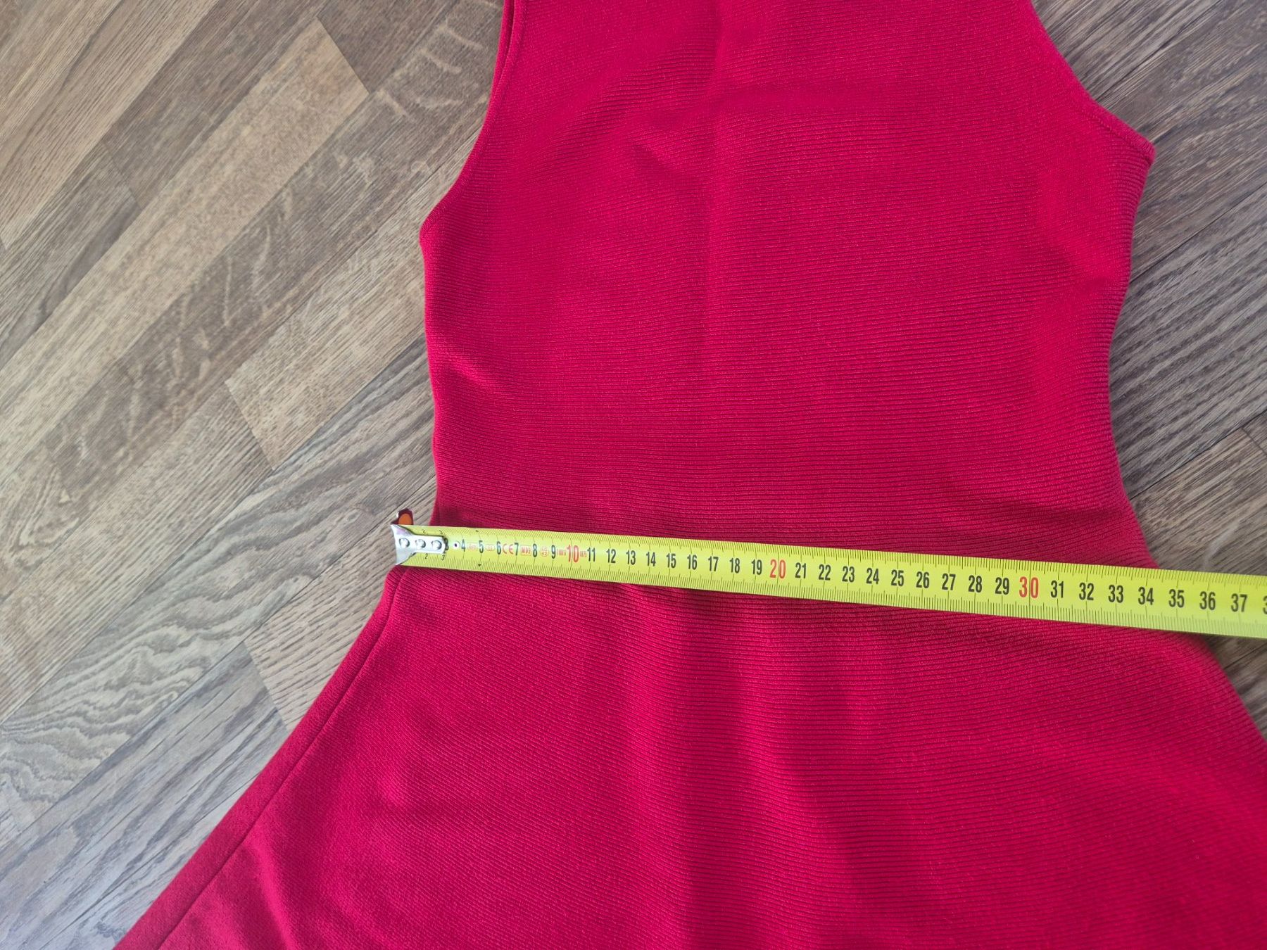 H&M Robes: Red dress H&M size S – D'occasion à Zürich par monadiederich 5