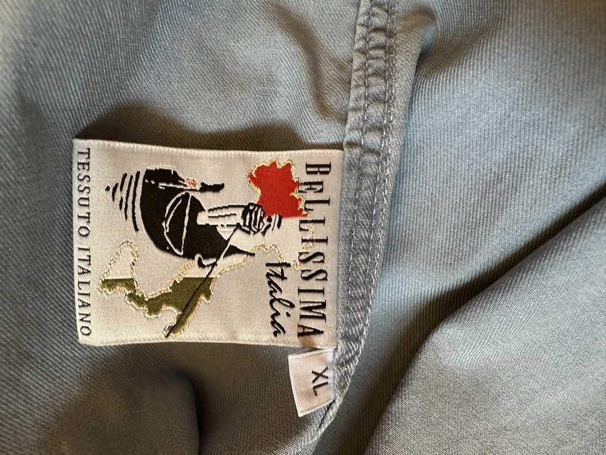 Camicie: A kind of guise – Nuovo (secondo la descrizione) da Pully venduto da tarra26 4