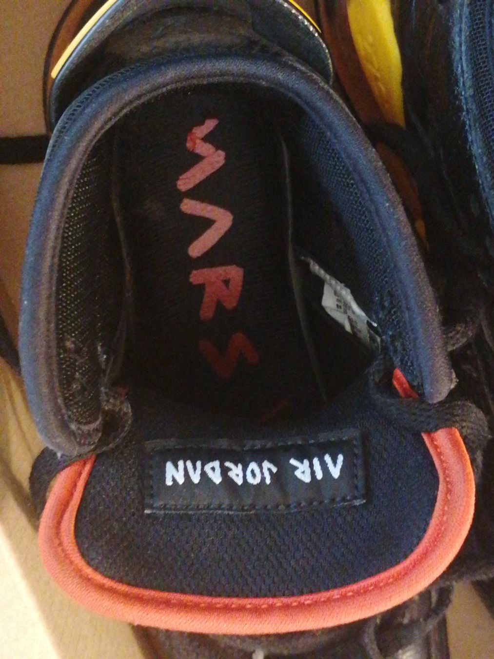 Jordan Scarpe da uomo: Nike Air Jordan Mars 270 – Usato da Basel venduto da vintagecollector 7