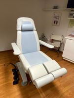 Behandlungsstuhl für Podologie, Fusspflege, Kosmetik,