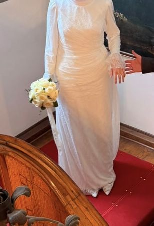 Weisses Brautkleid