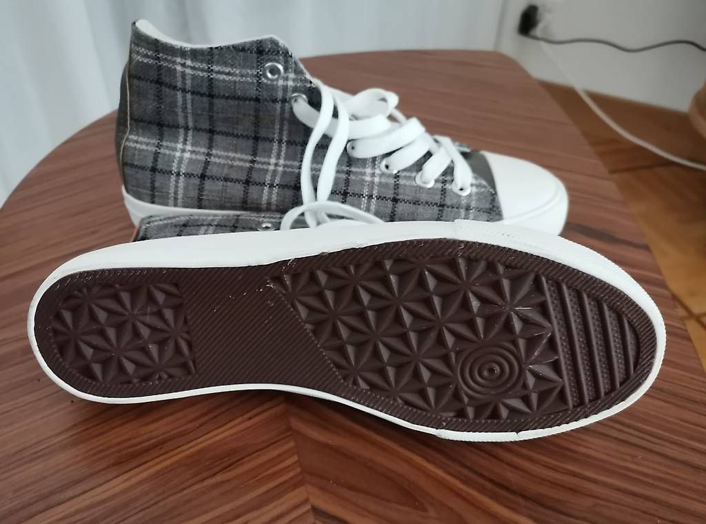Scarpe da donna: Hanf Boot Sneaker, Gr. 37 – Usato da Muri b. Bern venduto da Claudiahuegli 2
