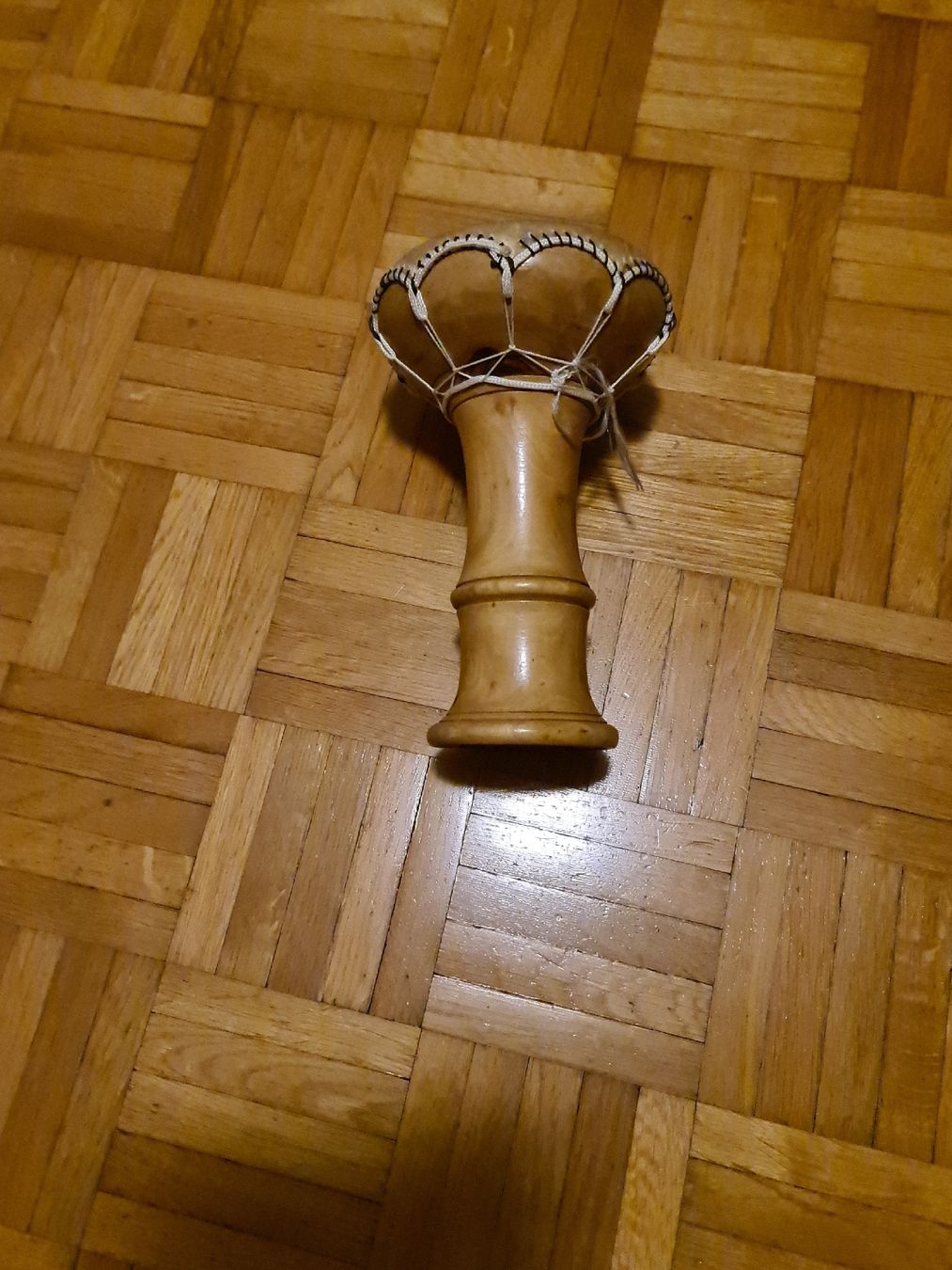 Musikinstrumente: Kleine handgemachte Holztrommel Djembe – Gebraucht aus Thun von erh_fs86 4