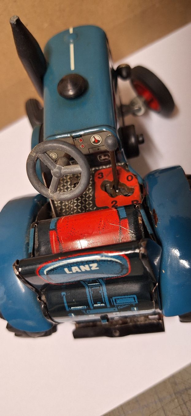 Lanz Bulldog Trattori: Blechspielzeug Lanz Traktor  – Usato da Brugg AG venduto da bacbac5757 4