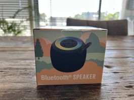 Tragbarer Bluetooth Lautsprecher mit Licht, neu