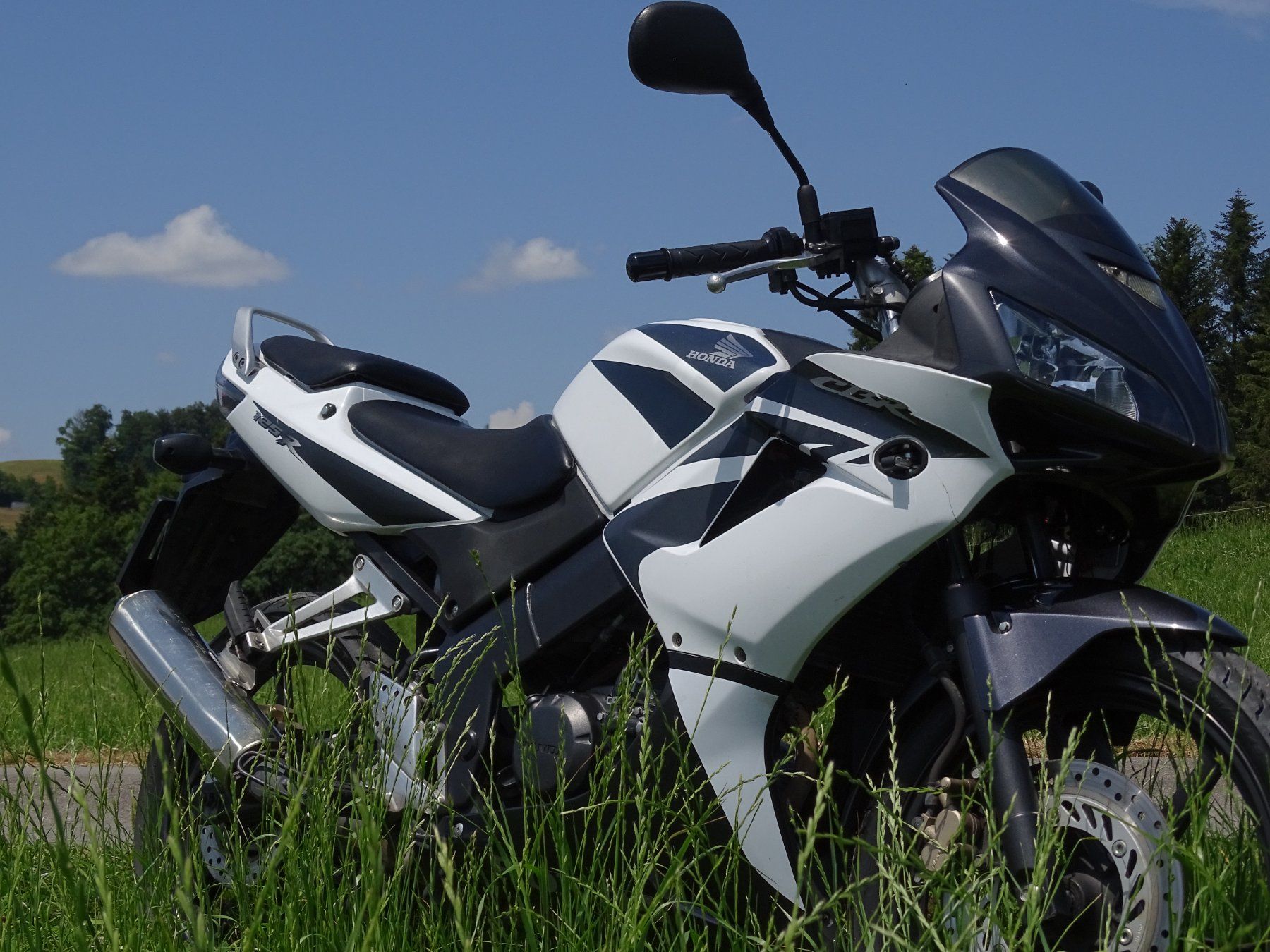 Honda Route: Honda CBR 125 R – D'occasion à Lütisburg par Siro_08