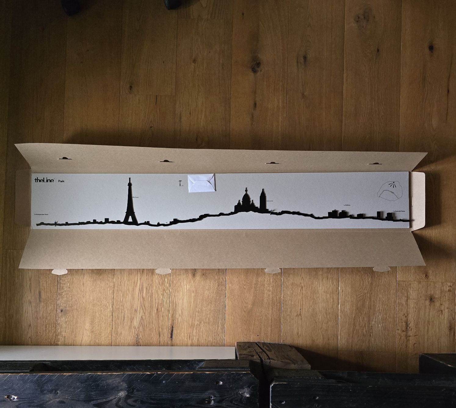 Tutte le decorazioni: Skyline Paris XL, Silhouette de Paris – Nuovo e nell'imballaggio originale da Moutier venduto da nadia.manadmabad 3