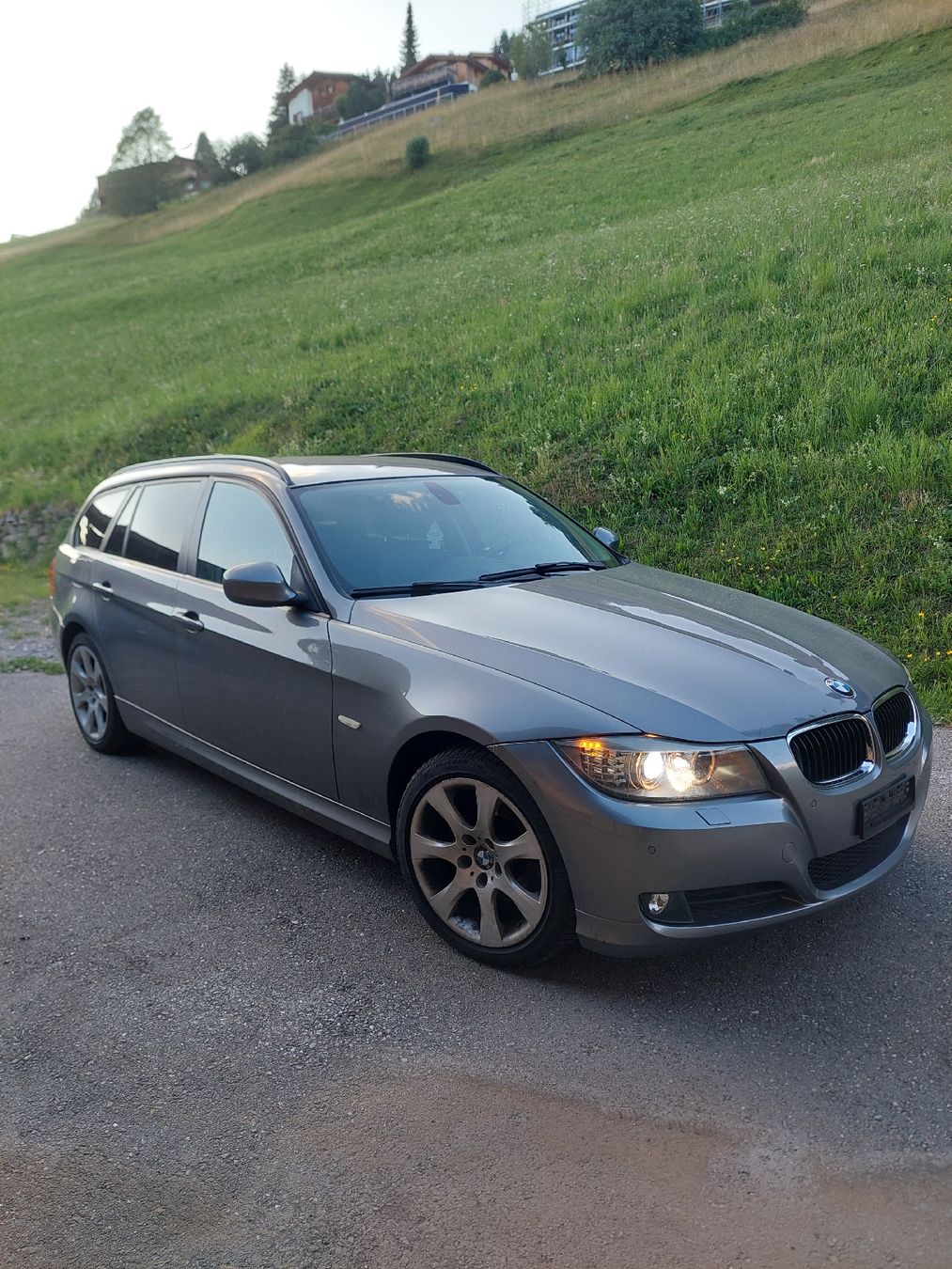 BMW Automobili: BMW 320d Touring xDrive – Usato da Pany venduto da J_05 2