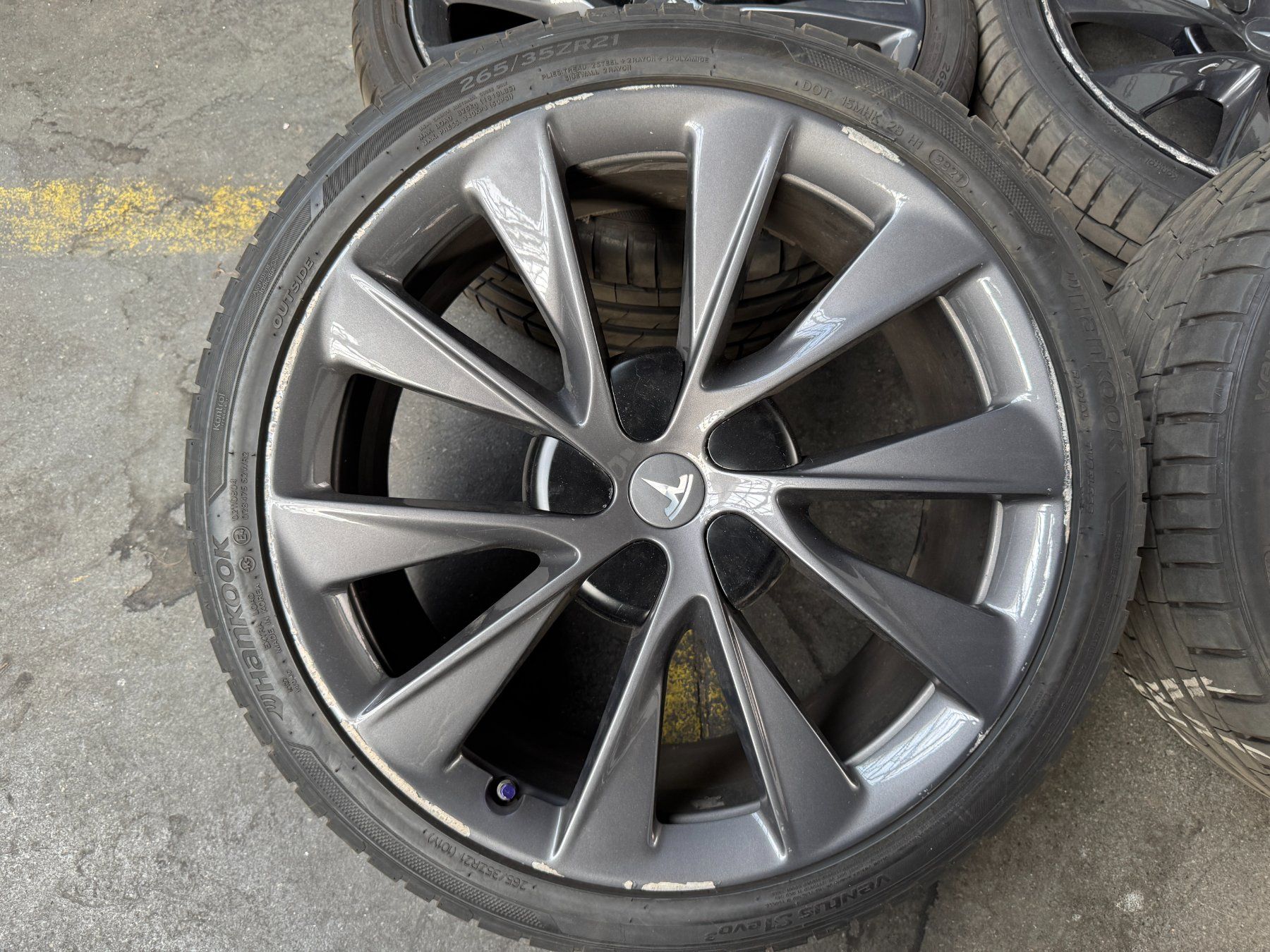 Tesla Pneus & Kompletträder: Tesla Model S Räder – Gebraucht aus Basel von rav_csh6 1