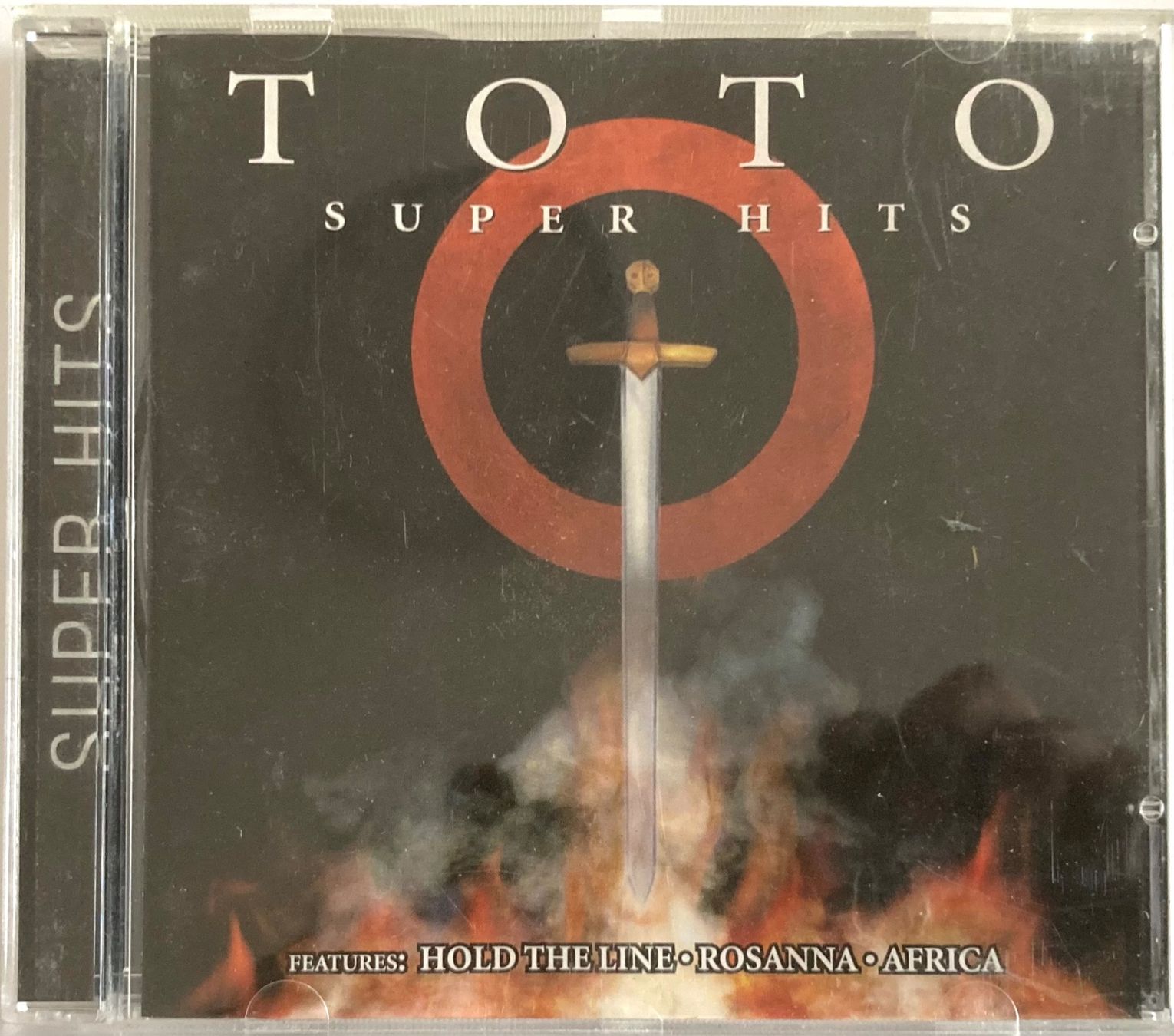 CD: TOTO - SUPER HITS – Usato da Poliez-Pittet venduto da Newtown-Records