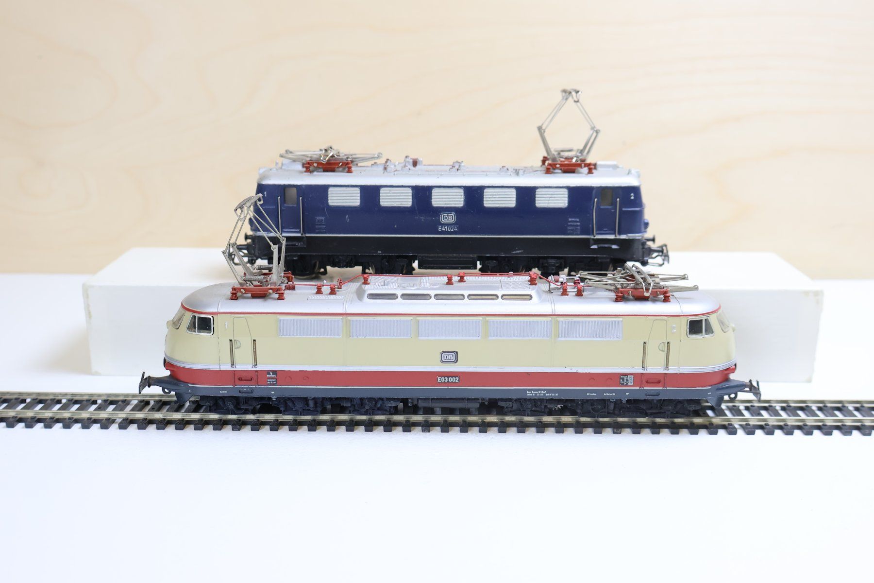 Märklin Modelleisenbahnen: Märklin TEE E03 E-Lok + DB E-Lok E41 - H0 AC – Gebraucht aus Winterthur von Monstera 5