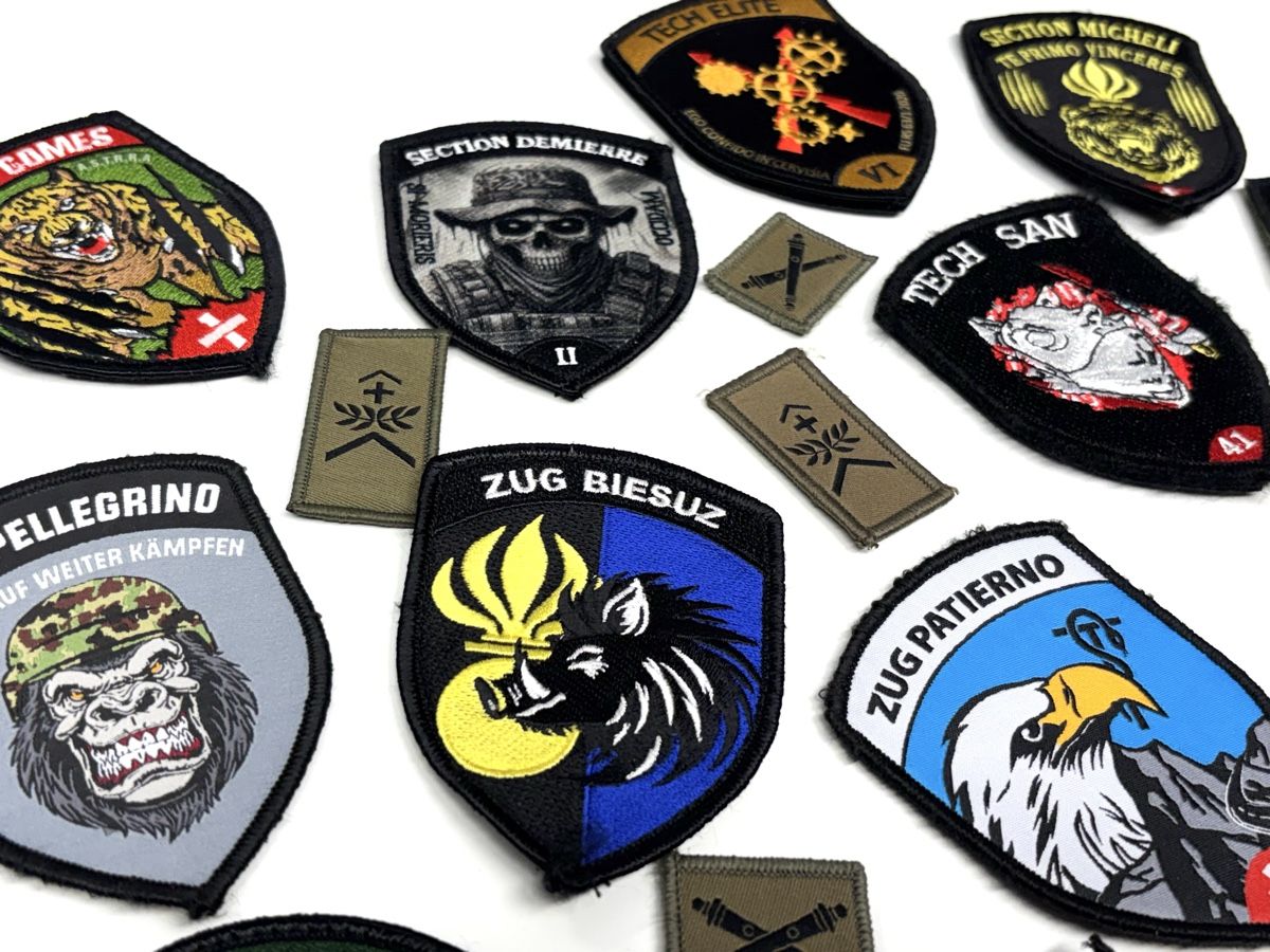 Schweizer Armee Placchette & Badge: Sammlung Patches Schweizer Armee / Luftwaffe – Usato da Riedikon venduto da Rokh01 2