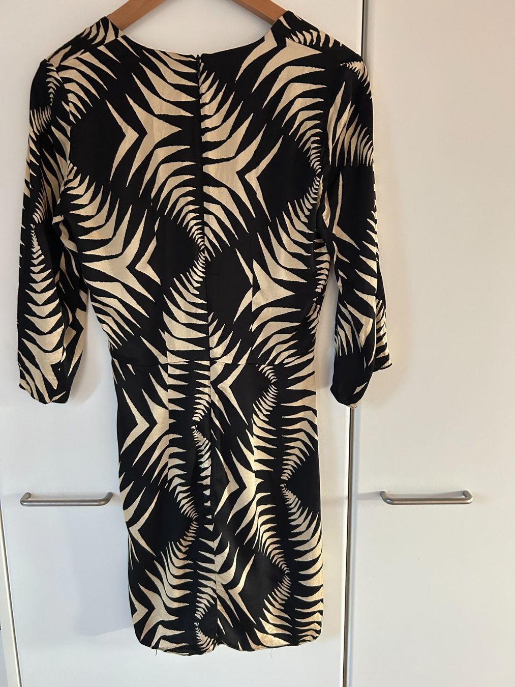 Ba&Sh Vestiti: BASH BA&Sh Dress - Brand new Never worn – Nuovo (secondo la descrizione) da Zürich venduto da hil_88hg 4