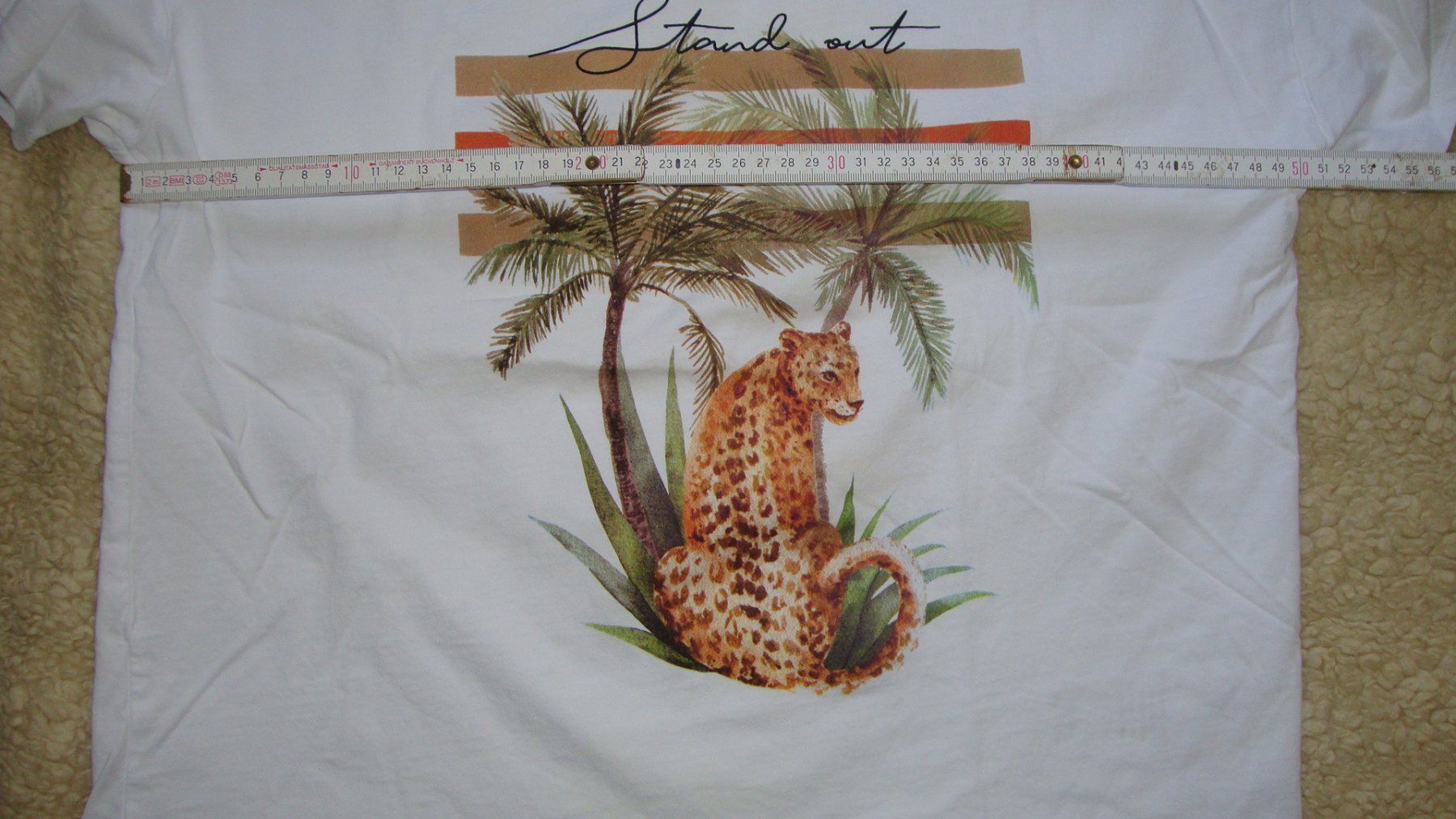 T-shirt: Tshirt mit Leopard – Usato da Laufen venduto da ereli 3