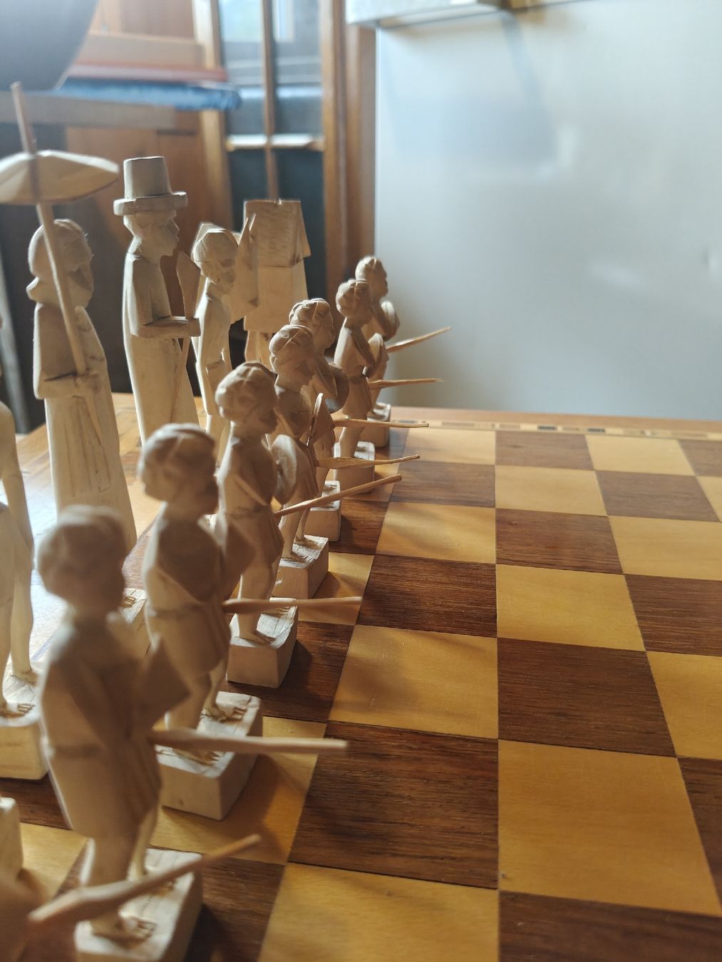 Jeux: Handgeschnitztes Schachspiel – D'occasion à Ebnat Kappel par Noah2512 3