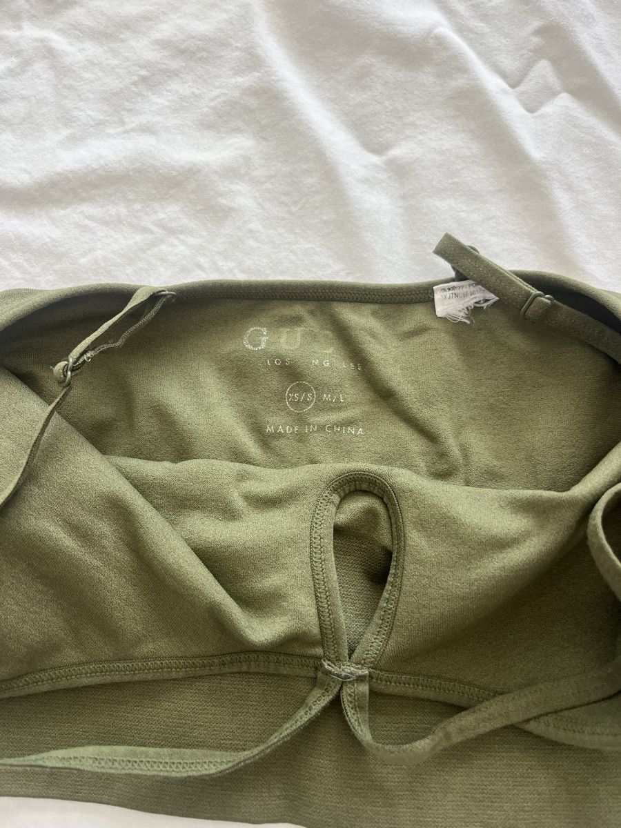 Guess Tops: Guess Top – Gebraucht aus Eschenbach LU von fva_w6dz 2