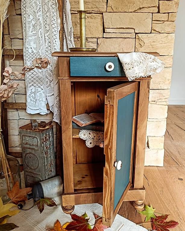 Nachttische: Table de chevet – Gebraucht aus Arzier-Le Muids von Renov_1273 1