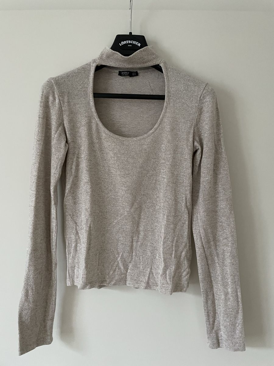 Bershka Maglioni & Felpe: Pullover sandfarben / beige von Bershka – Nuovo (secondo la descrizione) da Herrliberg venduto da spunggi