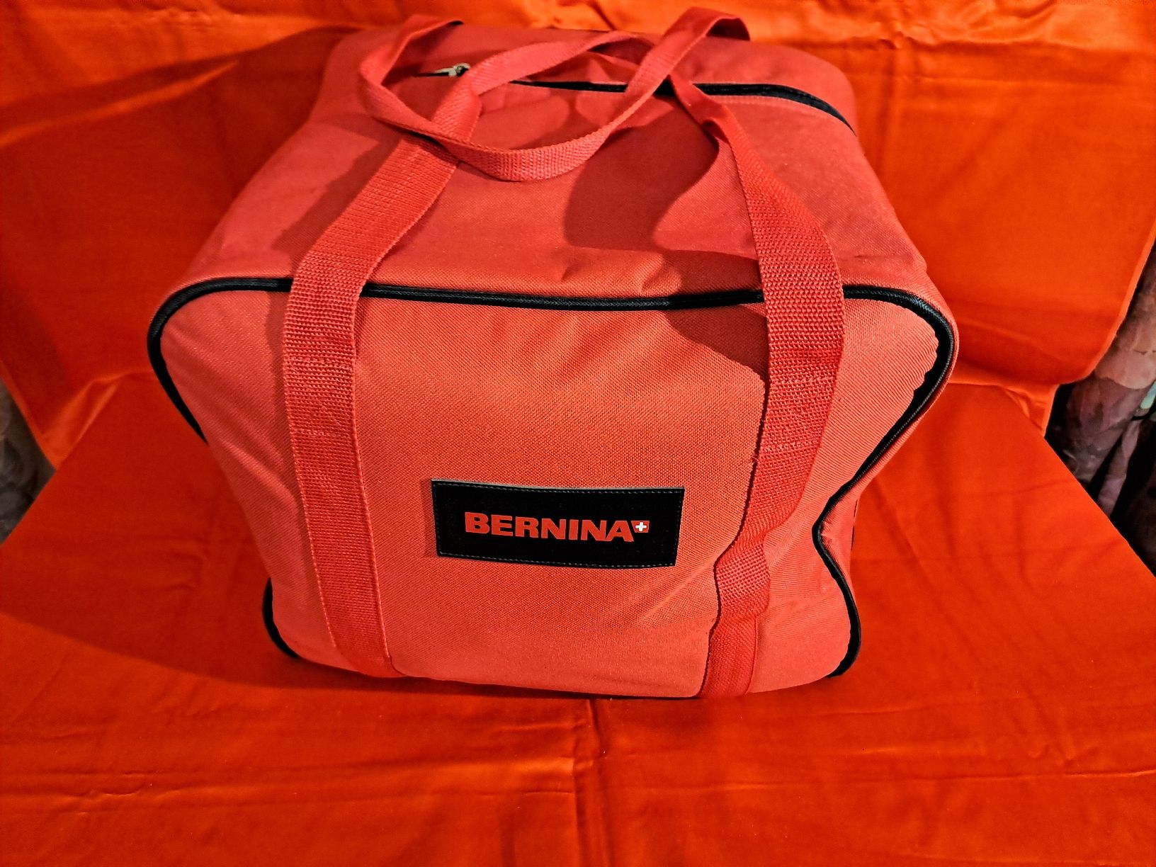 Bernina Macchine da cucire: Bernina 1000DA Overlock – Usato da Belp venduto da amalija 5