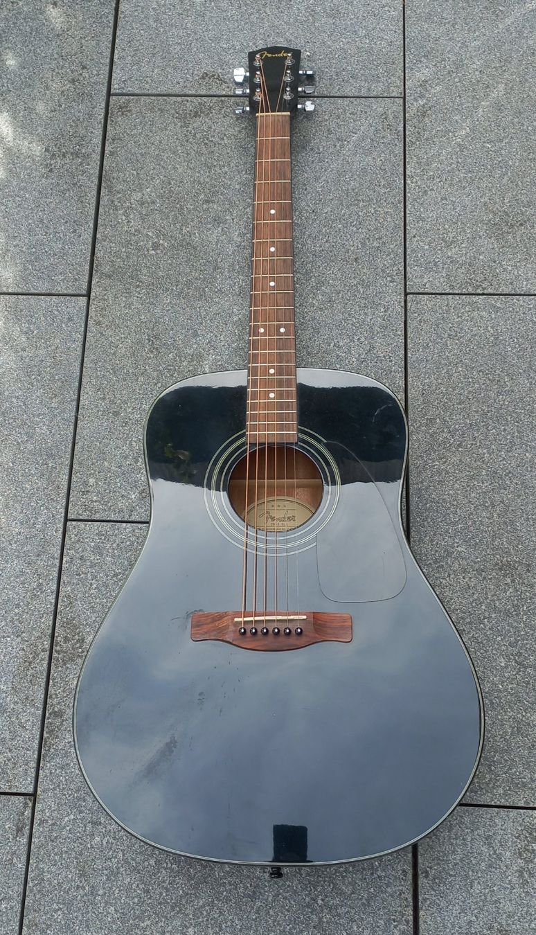 Fender Musikinstrumente: Fender CD-60 Akustik Gitarre / Guitar – Gebraucht aus Zürich von Witiques