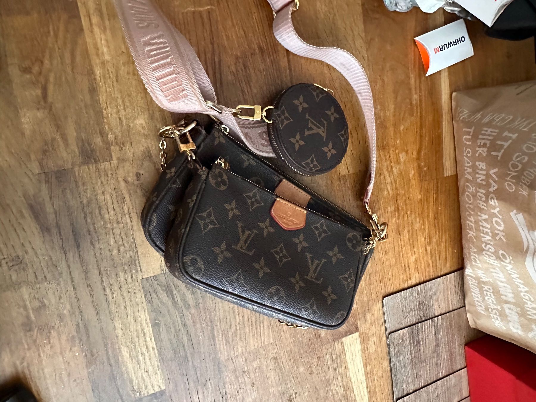 Louis Vuitton Taschen für Damen: Louis Vuitton Multi Pochette ab 1 fr !! – Neu (gemäss Beschreibung) aus Urtenen-Schönbühl von  4