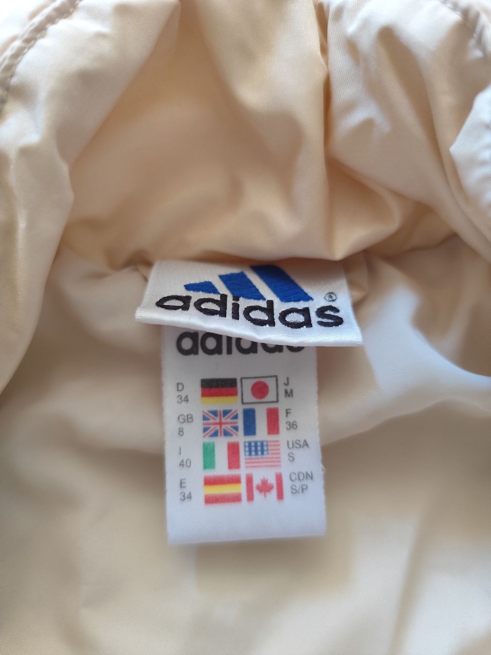 Adidas Giacche: Adidas Winterjacke – Nuovo (secondo la descrizione) da Hittnau venduto da Britta06 1