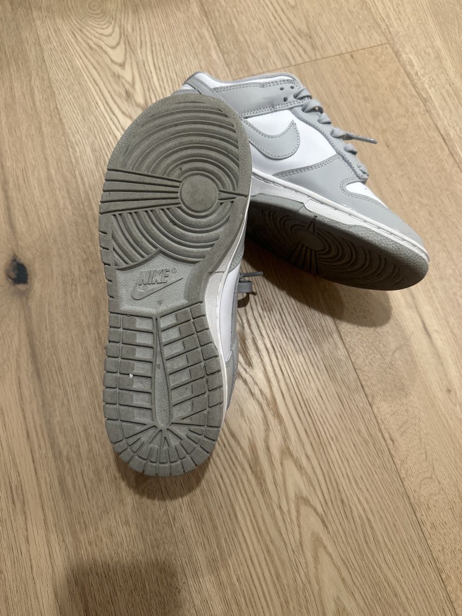 Nike Scarpe da uomo: Nike Dunk Low Gr. 40.5 Sneaker Schuhe weiss grau – Nuovo (secondo la descrizione) da Olten venduto da OlbaraAG 2