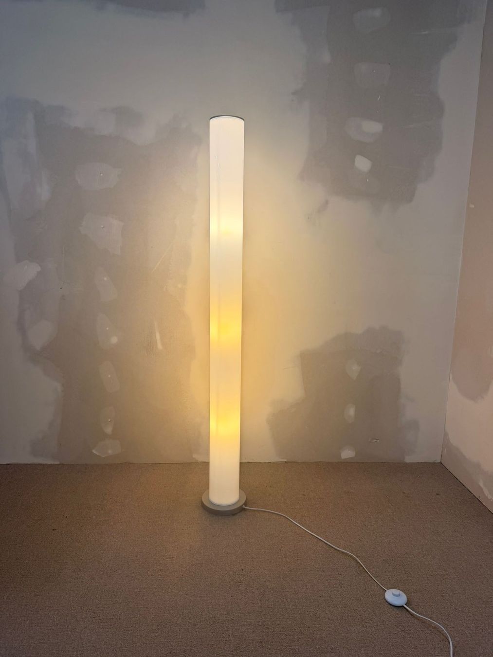 Lampade: Moderne Röhren Stehlampe Säule Stehleuchte – Usato da Rickenbach ZH venduto da Der-Insider 3