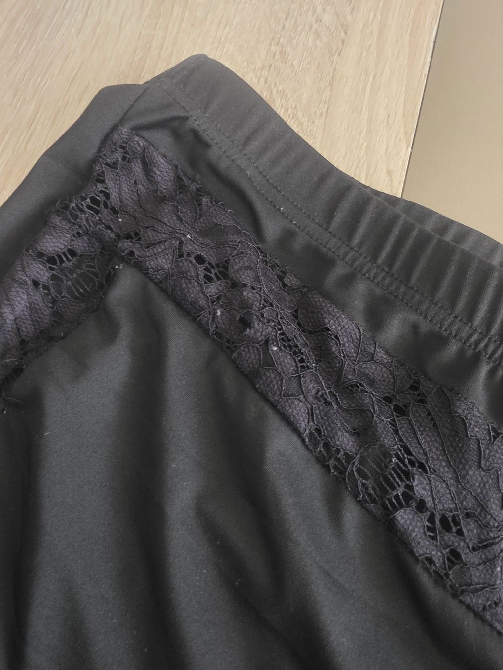 Leggings: Schwarze Leggins Grösse 8XL, mit Spitze, – Gebraucht aus Madiswil von Sandraho 1