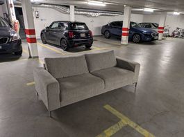 Modernes 3-Sitzer-Sofa in Hellgrau  guter Zustand
