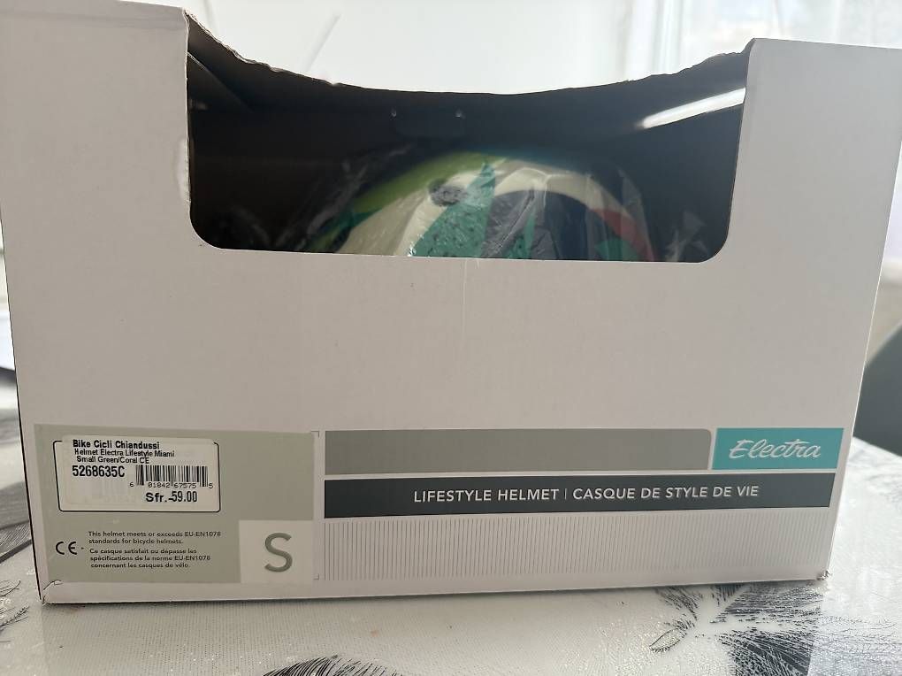 Caschi: Casco per bambini taglia S Nuovo – Nuovo e nell'imballaggio originale da Locarno venduto da Debi816