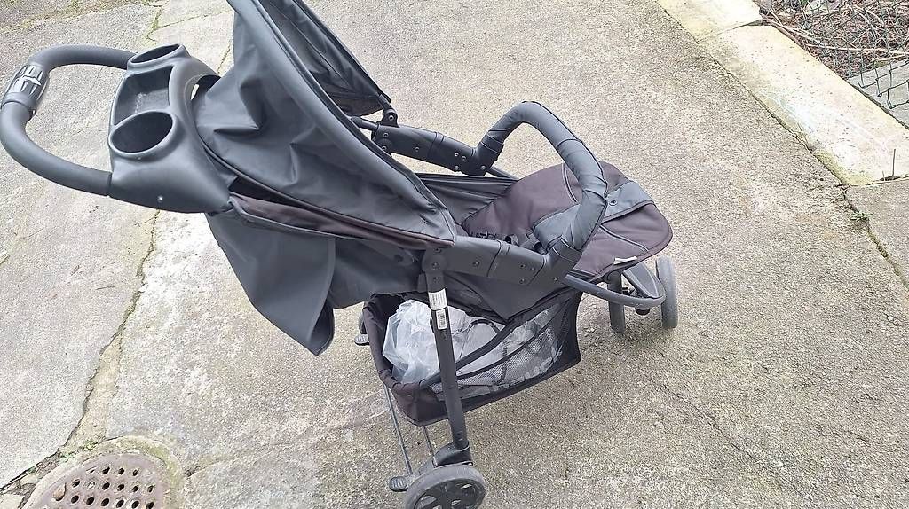 Poussette: Kinderbuggy – D'occasion à Eschenbach LU par tho_xj29 1