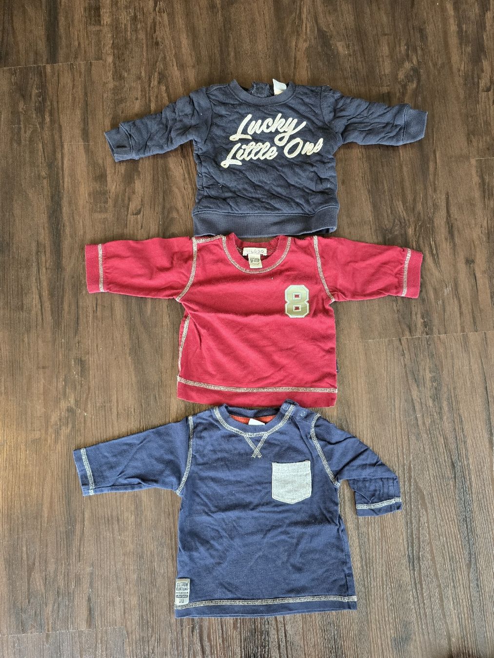 H&M Ensembles coordonnés: Kinderkleidung 7 Teile Hemden Pullover Jeans Grösse 68 – D'occasion à Seedorf UR par kal_gvj5 2