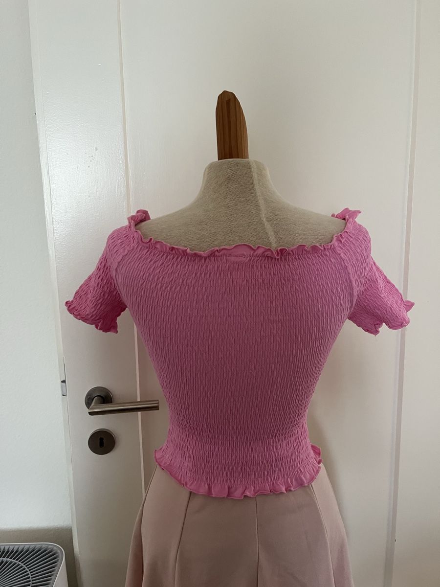 Lotti di vestiti: kleiderpaket mit 3 Crop Tops Gr. S – Usato da Zürich venduto da Brobin 3