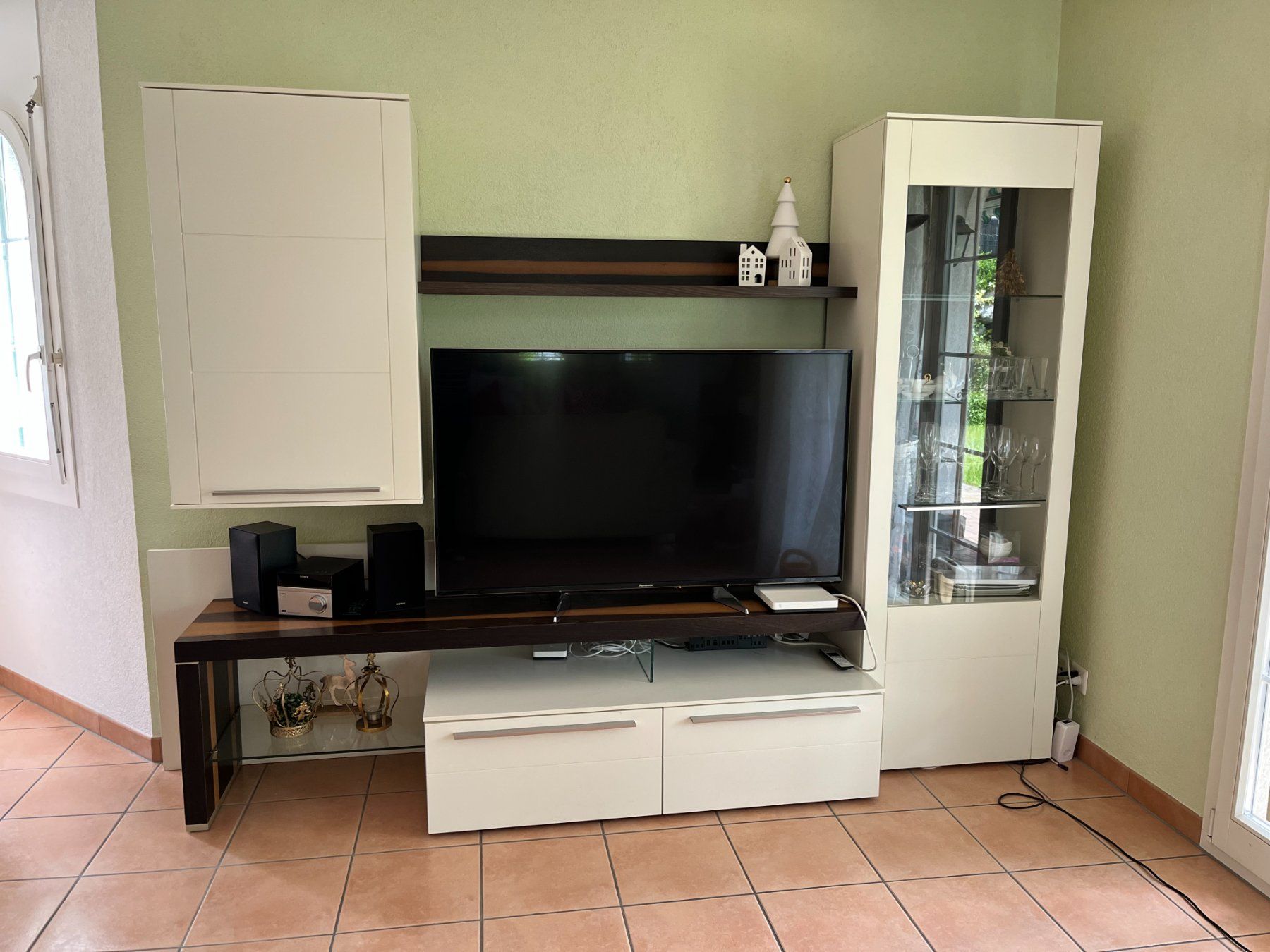 Mobili TV: Wonhmöbel/TV. Möbel/Vitrine – Usato da Aristau venduto da Alkymia