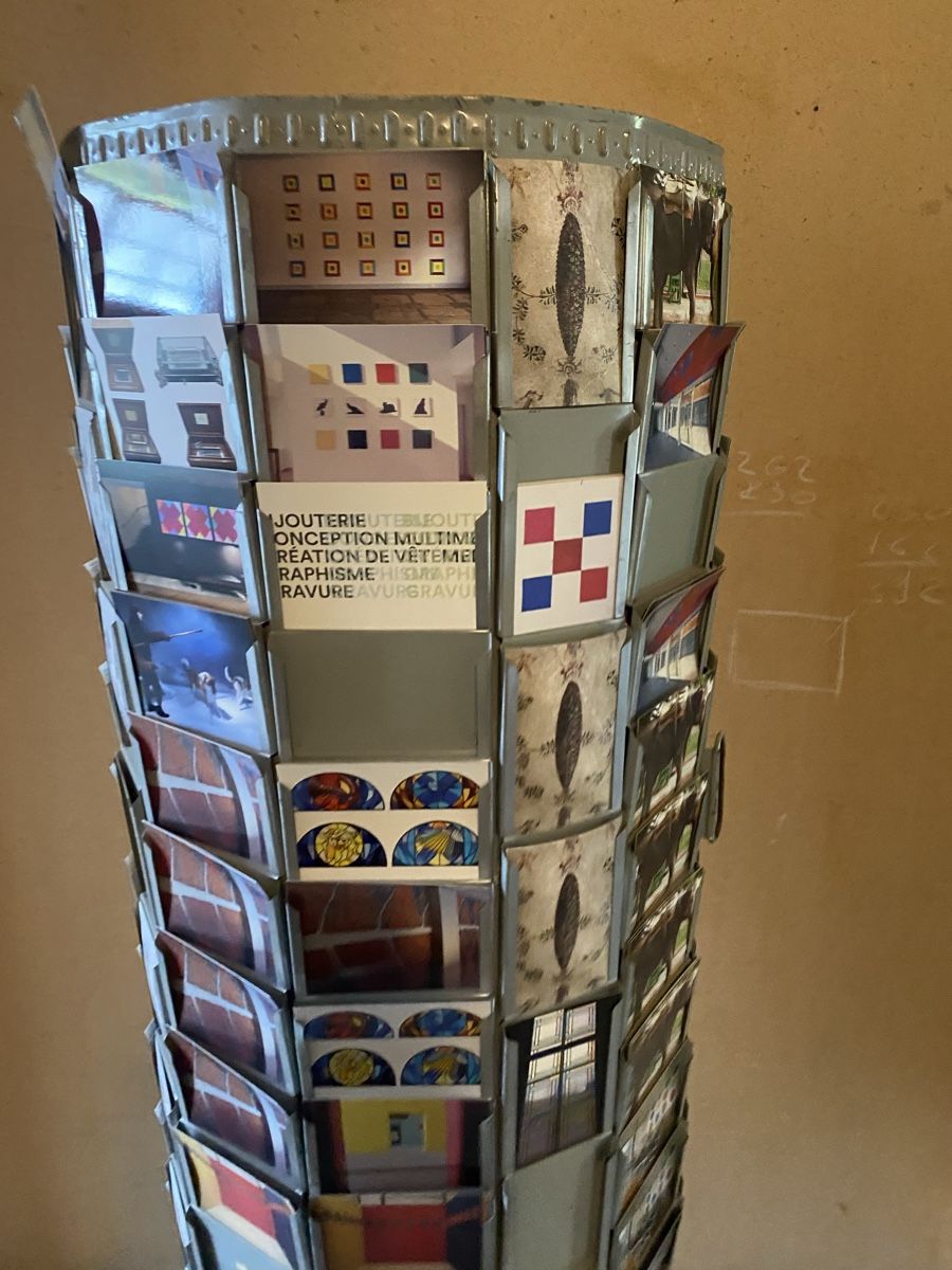 Allestimento di negozi e stand fieristici: Présentoir vintage cartes postales  – Usato da Lausanne venduto da Csamadhi 1