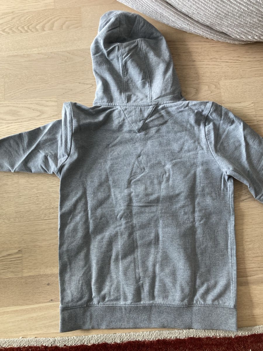 Ensembles coordonnés: 2 fabrikneue, ungetragene Markenpullover, Gr. 164 – Neuf avec emballage d'origine à Otelfingen par pat_8jmb 8
