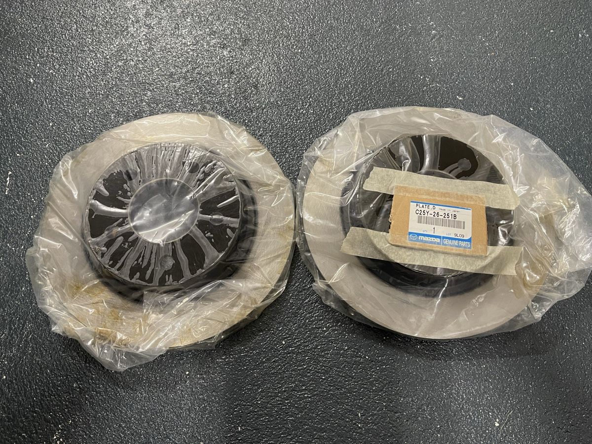 Mazda Toutes les pièces auto: Bremsscheiben Hinten Mazda 3 – Neuf avec emballage d'origine à Reichenburg par ric8864 1
