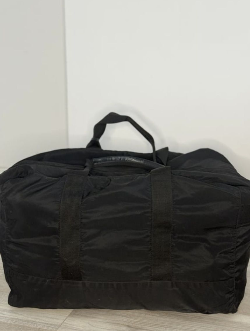 Prada Borse: Prada Nylon Reisetasche – Usato da Zürich venduto da Lela_ 1
