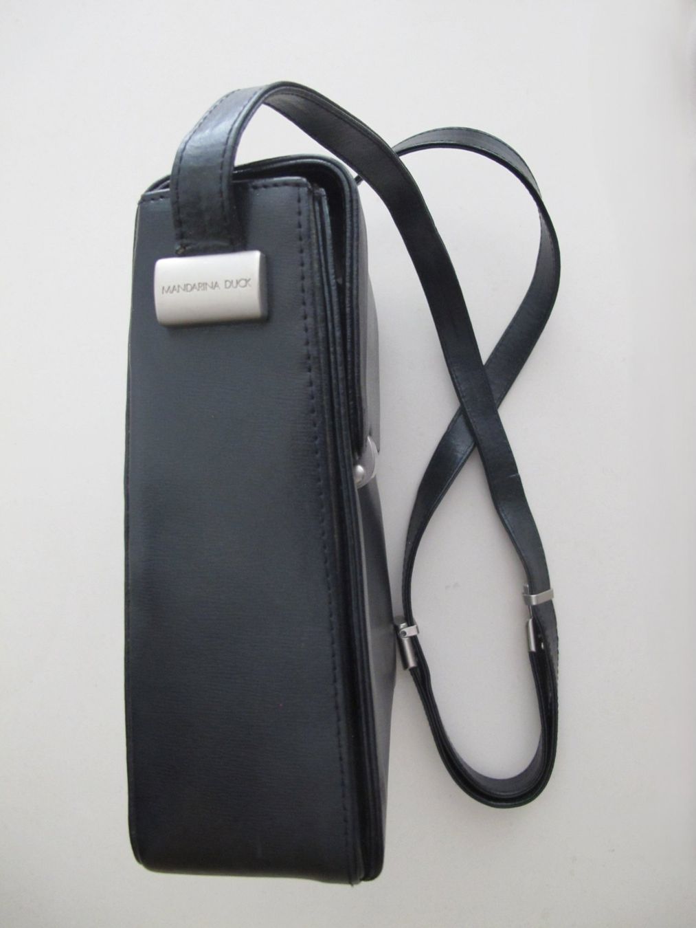 Borse da donna: Leder-Handtasche Mandarina Duck – Usato da Zug venduto da Vesi8 1
