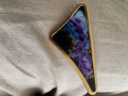 Brosche, dekorativer Modeschmuck mit leichten Gebrauchssp.