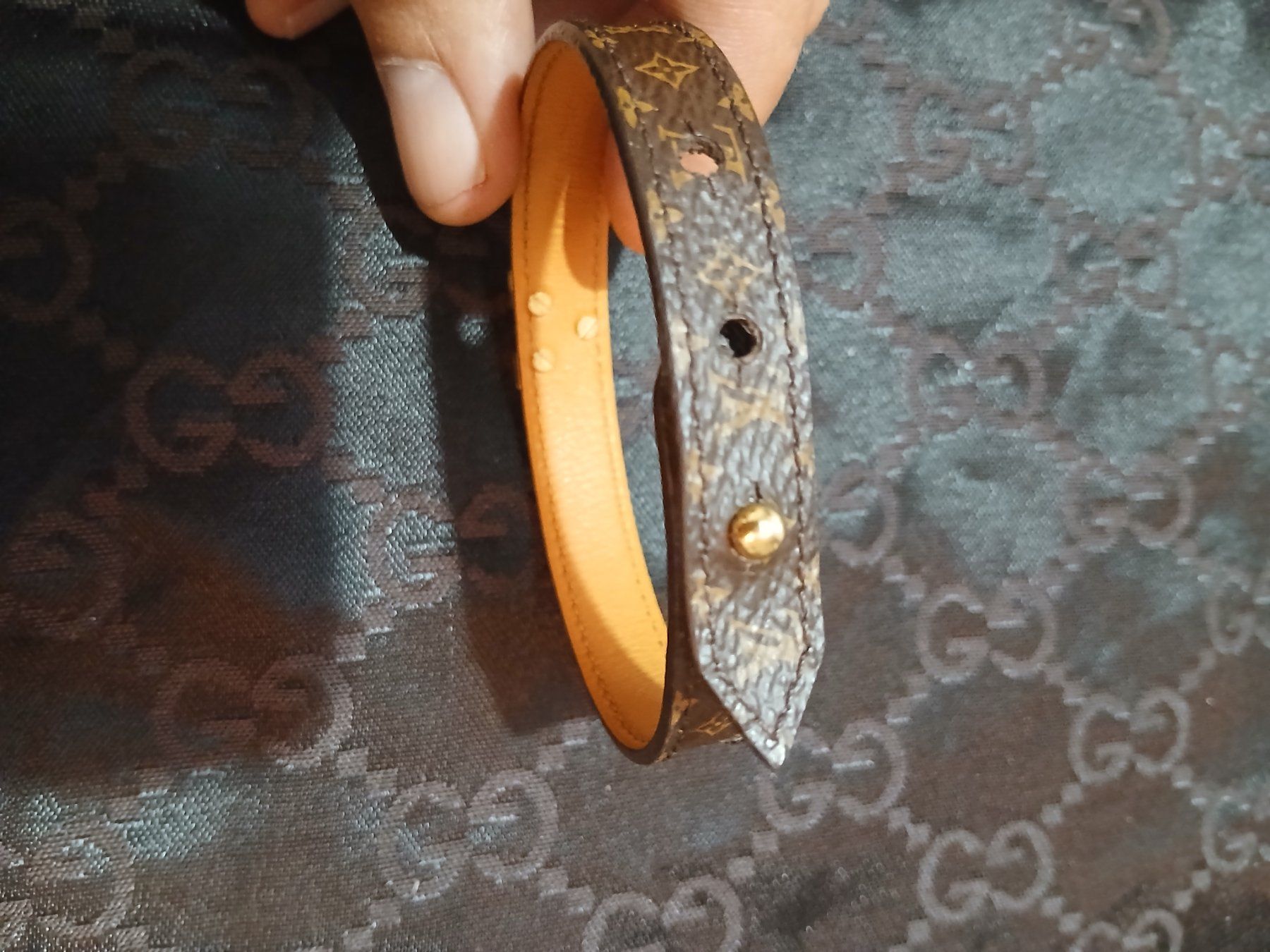 Louis Vuitton Bracelets: LOUIS VUITTON bracelet "V" – D'occasion à Le Grand-Saconnex par Rgt87 2