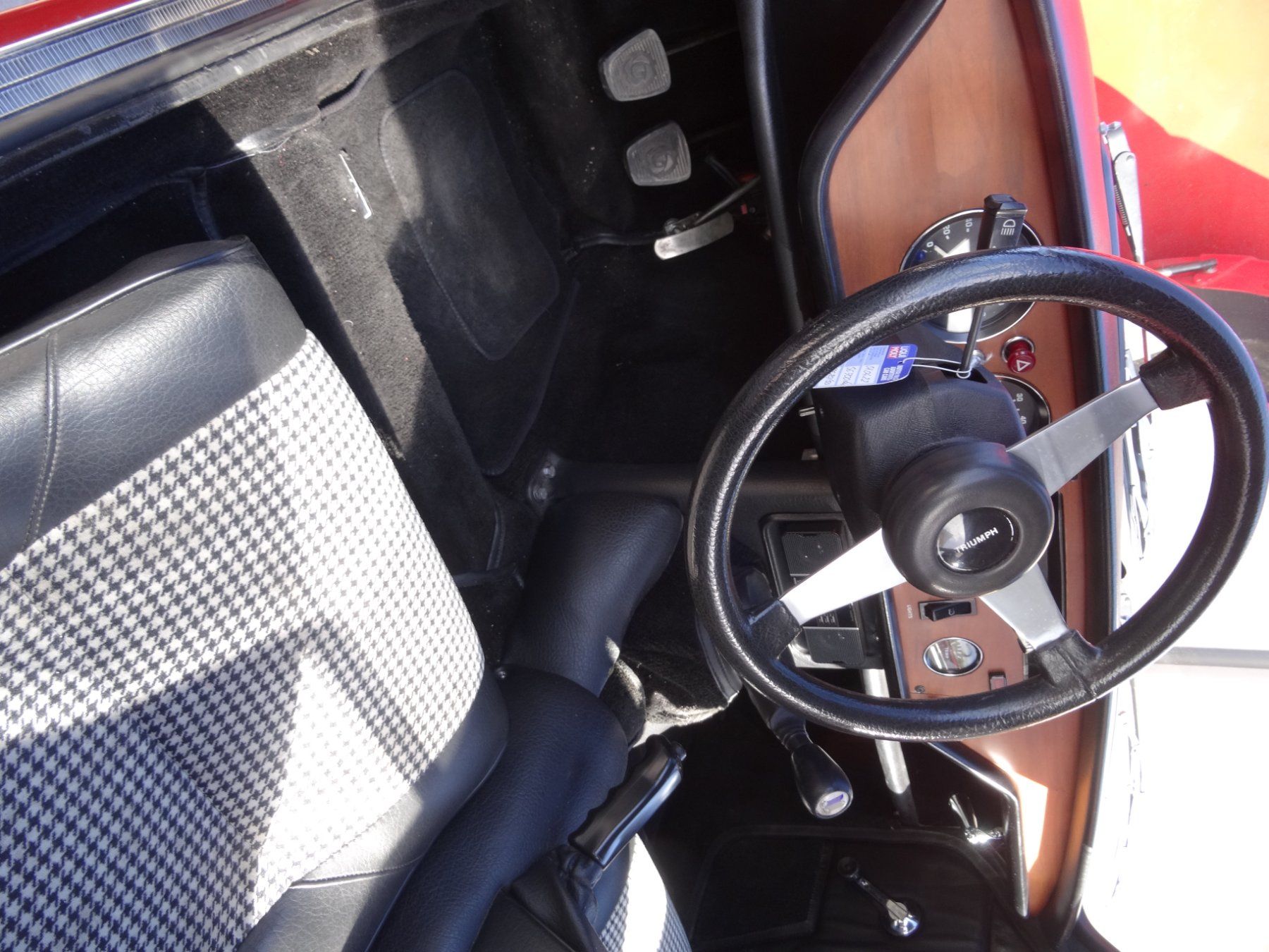 Triumph Automobili: TRIUMPH Spitfire 1500 Vétéran – Usato da Goumoens la Ville venduto da claudolly 6
