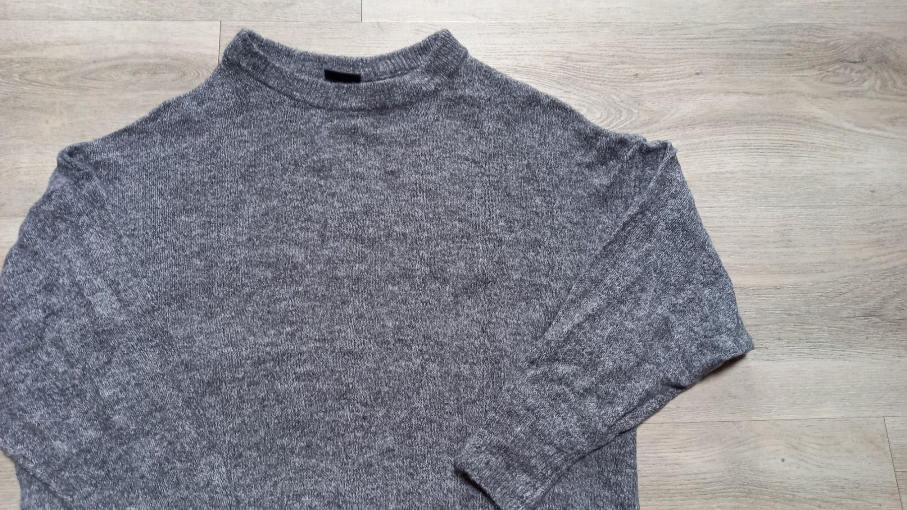 Maglioni & Felpe: Warmer Pullover  44 – Usato da Bätterkinden venduto da Elefantenzoo 1