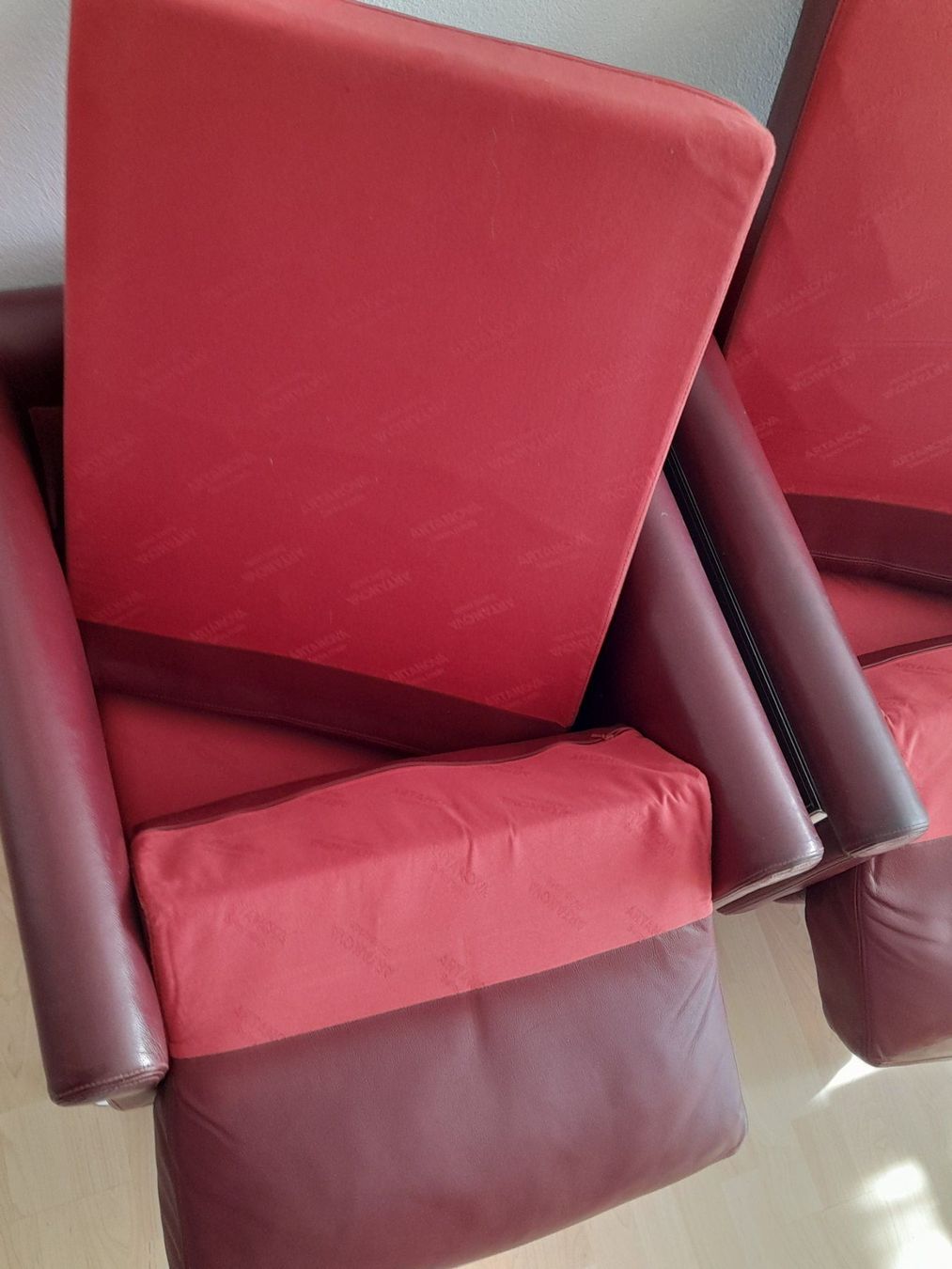 Artanova Poltrone: 2 x Artanova Ledersessel – Usato da Thun venduto da JeJoe 9