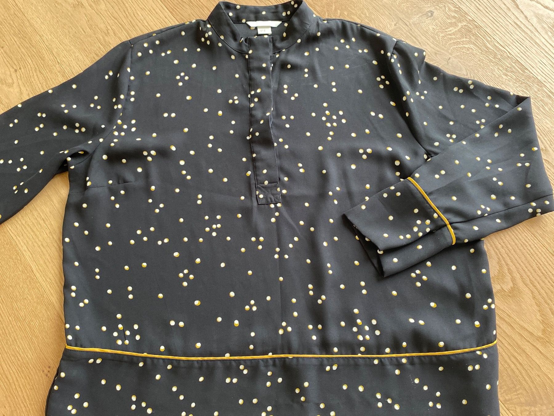 H&M Camicette: Hübsche Bluse von H&M ab 1 Fr. – Usato da Erlenbach ZH venduto da baa_w7jc