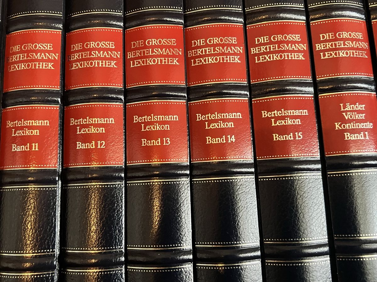 Libri: Die große Bertelsmann Lexikothek / Bertelsmann Lexikon – Usato da Selzach venduto da June76 2
