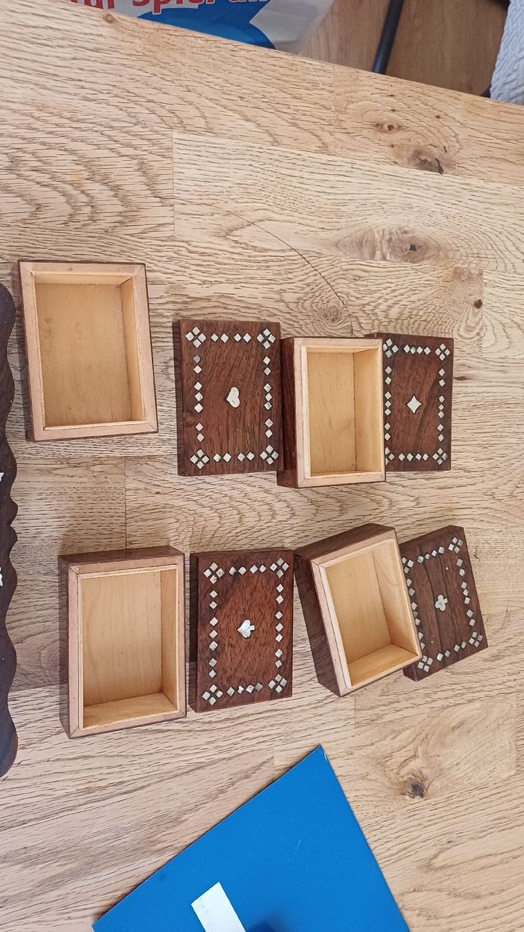 Giochi: Alte Spiel mit Tablar mit Holzboxen – Usato da Flawil venduto da Pinkmalibu 2