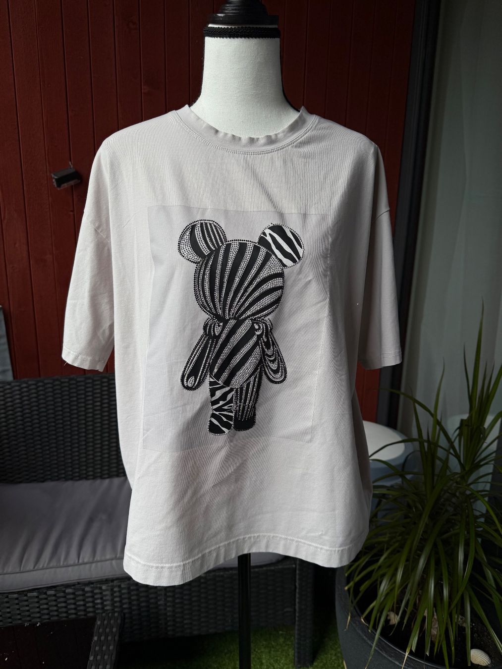 T-shirts: T-Shirt – D'occasion à Riehen par edu_92w7